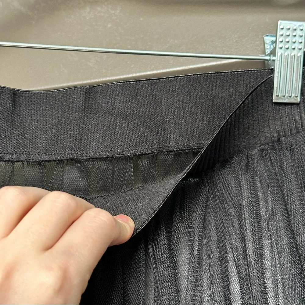 UNBRANDED | black mesh tulle skirt - Picture 3 of 3